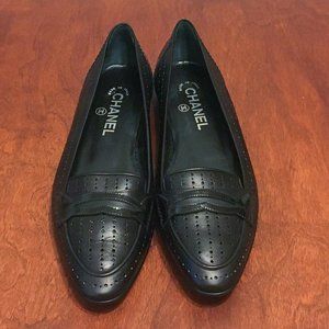 Authentic Chanel black leather loafers - sz 29 / 8